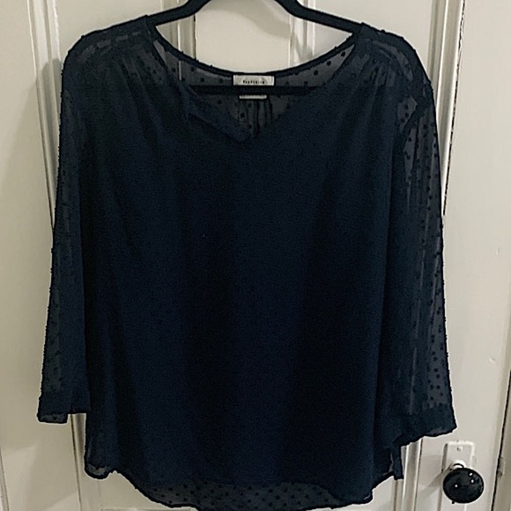 Van Heusen Navy Sheer Knobby Textured Top, clip dot, size medium